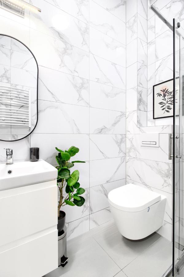 Apartamenty Wyspa Solna By Vacation Rental - Basen, Sauna, Jacuzzi, Silownia W Cenie Kolobrzeg Exterior photo
